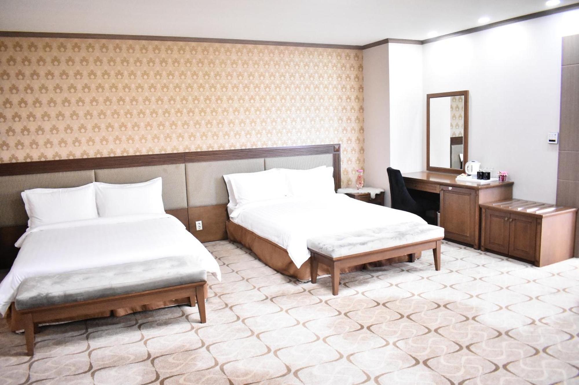 Sunjin Grand Hotel Ulan Bator Exterior foto