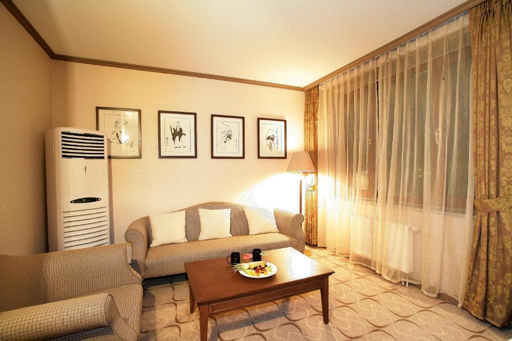 Sunjin Grand Hotel Ulan Bator Exterior foto