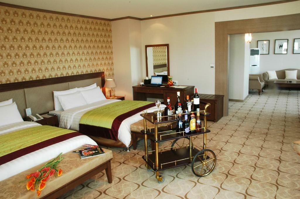 Sunjin Grand Hotel Ulan Bator Exterior foto